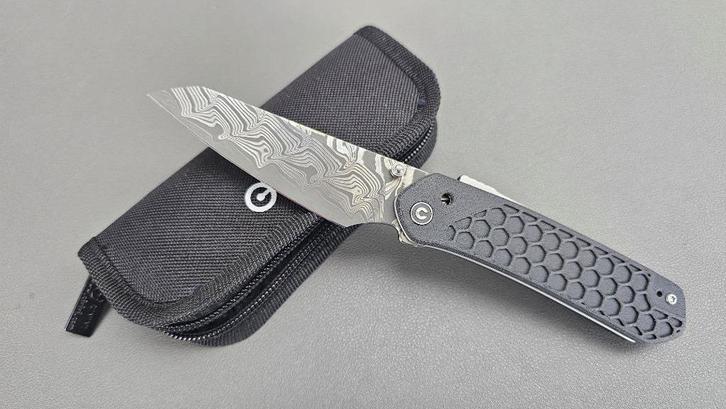 Civivi Vision FG Scales ASA-Carbon Fibre, Caravanes & Camping, Outils de camping, Neuf, Enlèvement ou Envoi