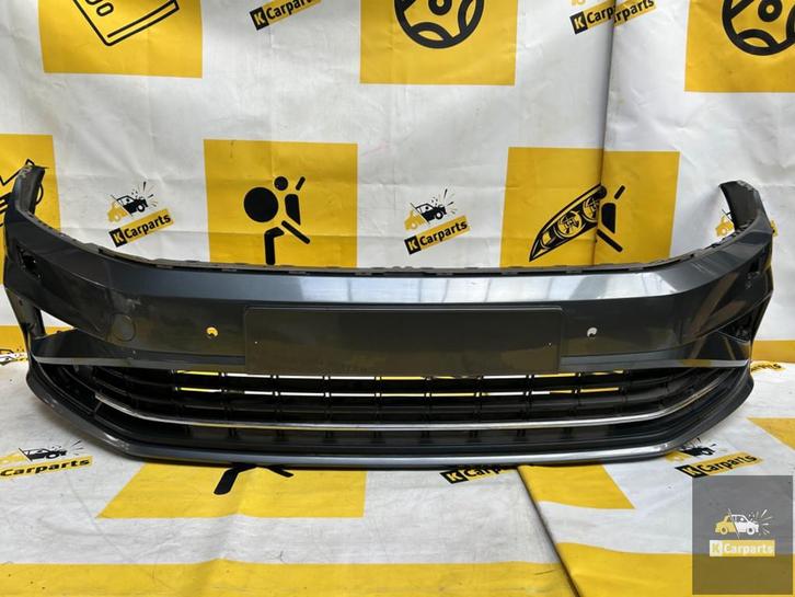 Voorbumper VW Golf Sportsvan Facelift 4xPDC KlS 510807221M, Auto-onderdelen, Carrosserie, Bumper, Volkswagen, Voor, Gebruikt