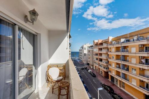 Appartement te koop met zijdelings zeezicht in Torrevieja, Immo, Buitenland, Spanje, Appartement, Stad