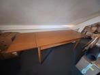 Uitschuifbare tafel met tafelbeschermer + 2 stoelen, Hobby en Vrije tijd, Ophalen, Gebruikt
