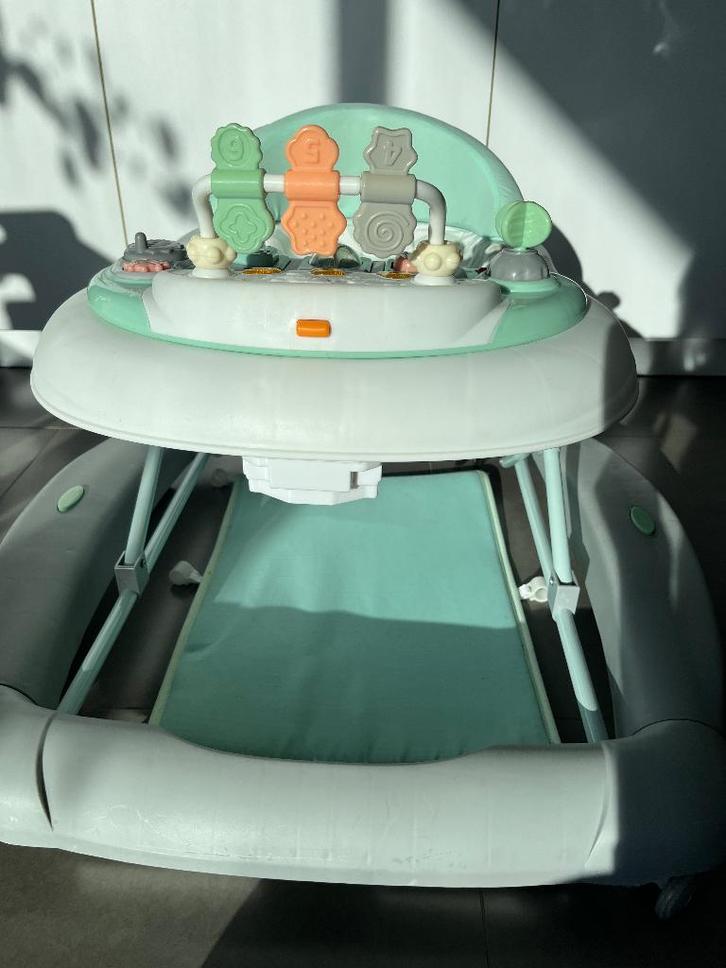 Loopstoel Topmark groen, Kinderen en Baby's, Speelgoed | Babyspeelgoed, Zo goed als nieuw, Overige typen, Met licht, Met geluid