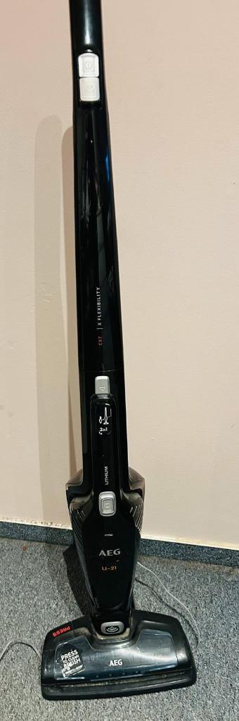 Aeg LI 21 steelstofzuiger, Elektronische apparatuur, Stofzuigers, Gebruikt, Ophalen
