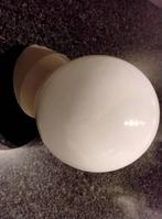 Wandlamp bol wit, Ophalen of Verzenden, Zo goed als nieuw, Glas