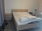 2 persoonsbed 160cm met bijhorende nachtkastjes en kleerkast, Ophalen, Gebruikt, Tweepersoons, Modern