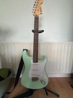 Squier Affinity Stratocaster in Surf Green, Muziek en Instrumenten, Snaarinstrumenten | Gitaren | Elektrisch, Ophalen, Nieuw, Solid body