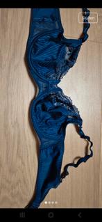 Chantelle 75b bleue, Vêtements | Femmes, Sous-vêtements & Lingerie, Chantelle, Envoi, Bleu, Soutien-gorge