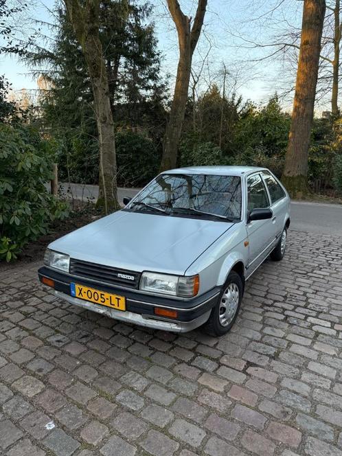 Oldtimer - Mazda 323 BF III 1.1LX - 1986 slechts €1999, Auto's, Oldtimers, Particulier, Mazda, Benzine, Stadsauto, 3 deurs, Handgeschakeld