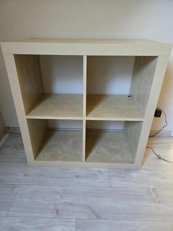 Meuble d'appoint  beschikbaar voor biedingen