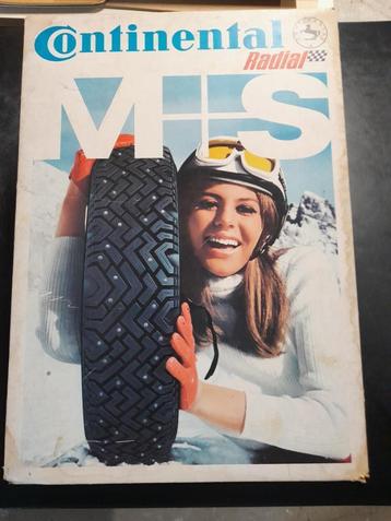Vintage kartonnen reclame bord continental beschikbaar voor biedingen