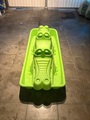 Crocodile wipstoel voor meerdere personen voor kinderen beschikbaar voor biedingen