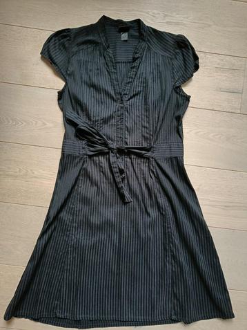 zwart kleedje H&M, maat 40 beschikbaar voor biedingen