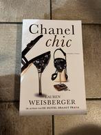 Chanel chic - Lauren weisberger, Comme neuf, Enlèvement ou Envoi