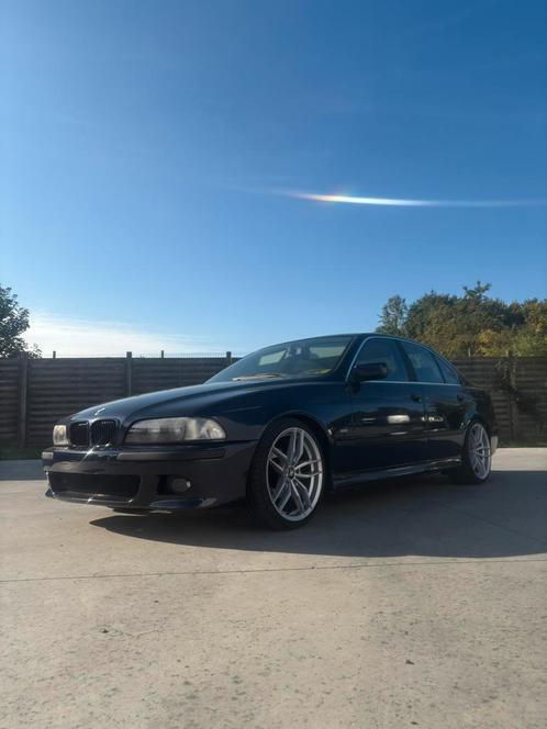 Bmw e39 528i 6 cilinder, Auto's, BMW, Bedrijf, Bluetooth, Automaat, Leder, Ophalen