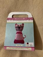 chat au crochet rose rouge Nouveau, Hobby & Loisirs créatifs, Tricot & Crochet, Crochet, Enlèvement ou Envoi, Neuf, Patron ou Livre