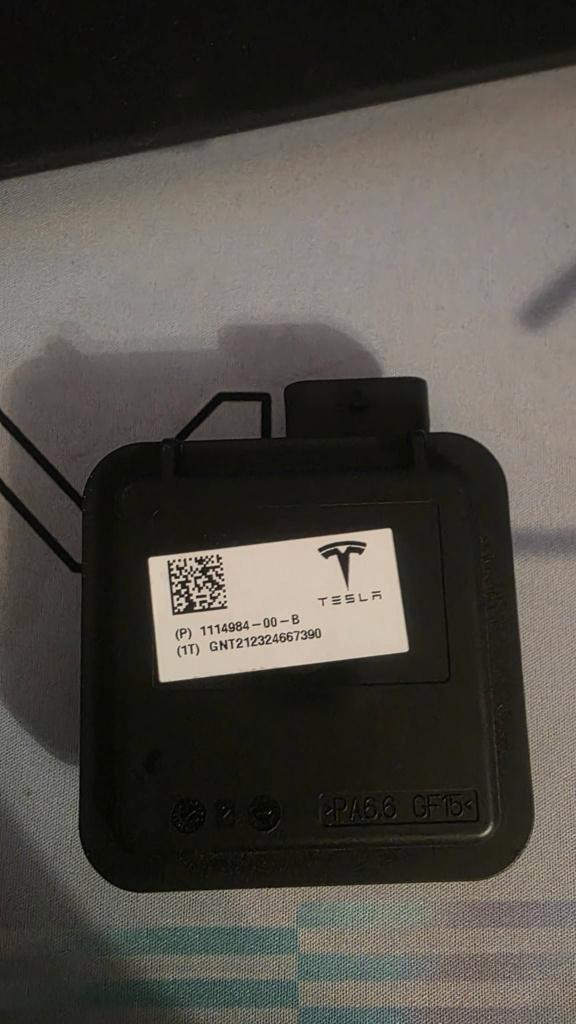 Tesla HomeLink Module (Garagepoort Opener) - Nieuw, Auto-onderdelen, Overige Auto-onderdelen, Nieuw, Ophalen of Verzenden