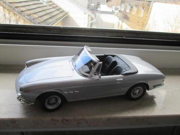 Ferrari 275 GTS Pininfarina Spyder 1964 Speichenfelgen 1:18 beschikbaar voor biedingen