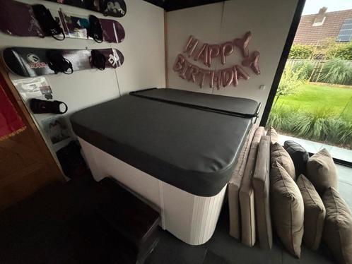 Jacuzzi balboa 6 personen in perfect werkende staat !, Tuin en Terras, Bubbelbaden en Hottubs, Zo goed als nieuw, Ophalen