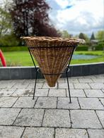 Panier conique en osier décoratif 60/60cm, Jardin & Terrasse, Comme neuf, Intérieur, 60 cm ou plus, Bois