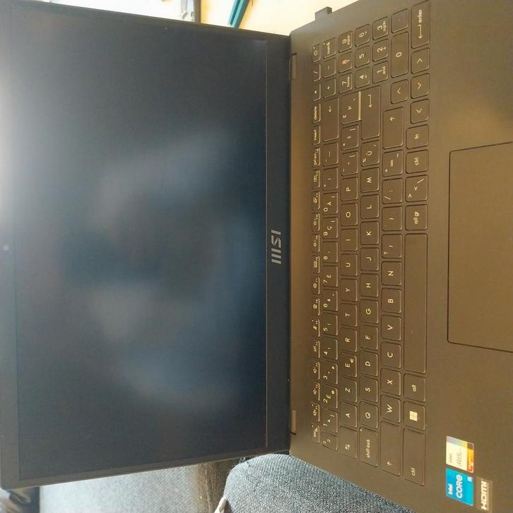 MSI Modern15 B11M zwart., Computers en Software, Windows Laptops, Zo goed als nieuw, SSD, 8 GB, Azerty, Ophalen