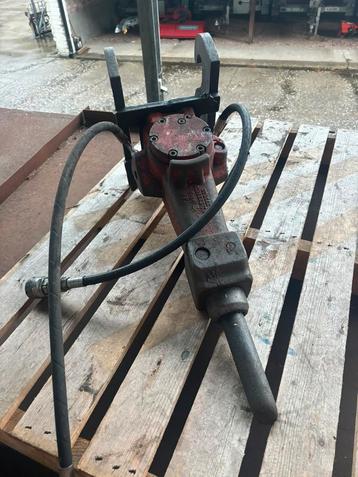 Sloophamer Epiroc SB52 cw05 beschikbaar voor biedingen