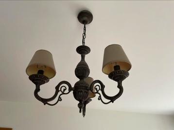 Klassieke hanglamp met drie armen in smeedijzeren look beschikbaar voor biedingen