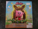 Kirby statue met doos, Ophalen of Verzenden, Zo goed als nieuw