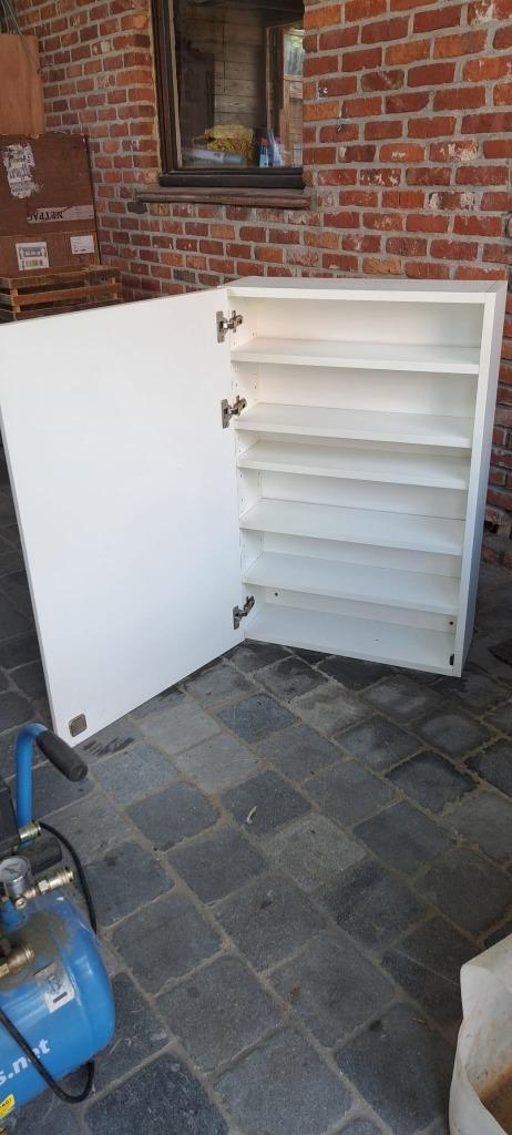 Witte, smalle hangkast met legplanken, Huis en Inrichting, Kasten | Overige, Gebruikt, Ophalen