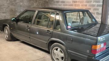 Old timer Volvo 740GLE benzine + LPG