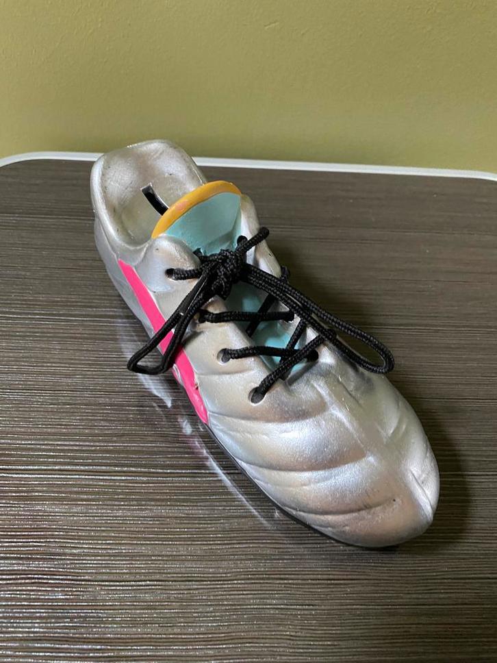 🍄 Spaarpot / Spaarvarken voetbal . Schoen, Kinderen en Baby's, Speelgoed | Overig, Zo goed als nieuw, Ophalen of Verzenden