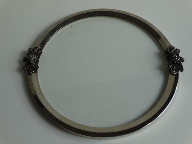 Plateau en verre et métal argenté diamètre 22 cm., Antiquités & Art, Enlèvement