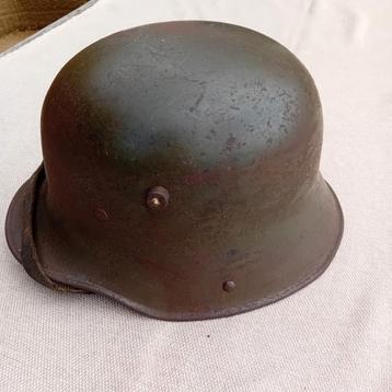 Duitse stahlhelm WO1 met binnenwerk  beschikbaar voor biedingen