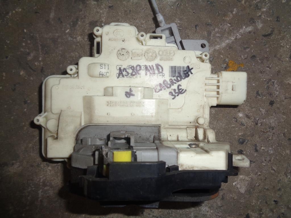 A vendre moteur verrouillage centrale Audi A3 8P Cabriolet, Enlèvement, Utilisé, Audi