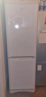 Réfrigérateur avec congélateur, Electroménager, Comme neuf, Classe énergétique A ou plus économe, Enlèvement, 45 à 60 cm
