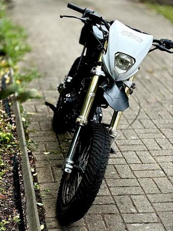 Dirtbike 125cc beschikbaar voor biedingen