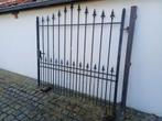 Smeedijzeren hek 205 cm breed., Ophalen of Verzenden