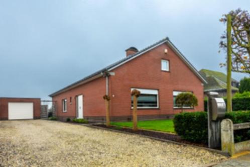 te koop praktische woning dicht bij centrum, Immo, Huizen en Appartementen te koop, Provincie Oost-Vlaanderen, 500 tot 1000 m²