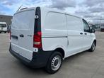 Mercedes Vito 114cdi L1 met carrosserie schade, Auto's, 4 cilinders, 2000 kg, Wit, Mercedes-Benz