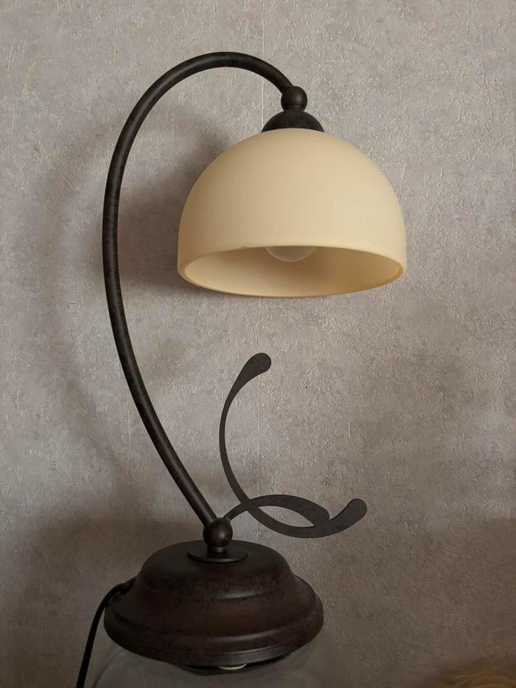 Lampen in landelijke stijl, Huis en Inrichting, Lampen | Tafellampen, Zo goed als nieuw, Minder dan 50 cm, Overige materialen