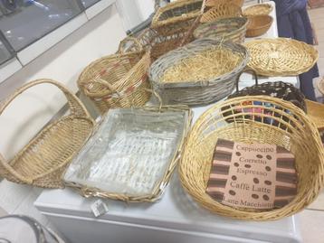 Geschenkmandjes 25 stuks beschikbaar voor biedingen