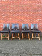 Set van 4 eiken stoelen, België, 1958., Huis en Inrichting, Stoelen, Ophalen, Gebruikt