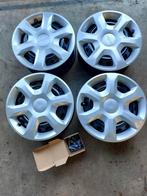 nieuwe velgen, wielbouten en wieldeksels voor dacia dokker, Auto-onderdelen, Ophalen, 15 inch, Velg(en), Nieuw