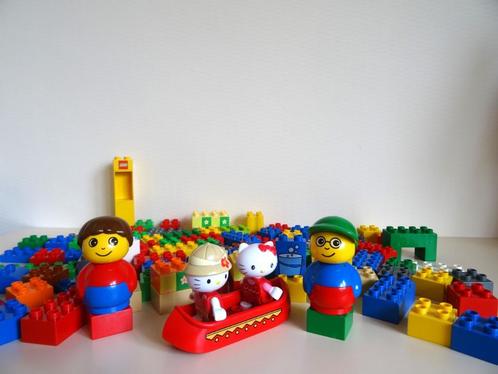 Partij Duplo met 2 popjes en bootje. En 2 Hello Kitty popjes, Kinderen en Baby's, Speelgoed | Duplo en Lego, Gebruikt, Duplo, Losse stenen