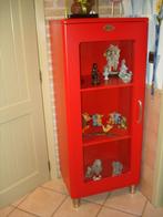 vitrine Malibu rouge., Maison & Meubles, Avec porte(s), Comme neuf, Autres essences de bois, 25 à 50 cm