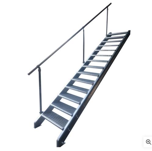 metaal trap industrietrap  1,5 tot 2,6 meter, Doe-het-zelf en Bouw, Ladders en Trappen, Gebruikt, Trap, Ophalen