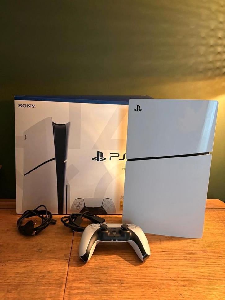 Playstation5 te koop,amper gebruikt!, Games en Spelcomputers, Spelcomputers | Sony PlayStation 4, Zo goed als nieuw, Slim, Ophalen