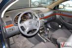 Toyota Avensis 2.0 VVTi Linea Sol | Climate | Cruise | APK 0, Auto's, Toyota, Avensis, Zwart, Blauw, Handgeschakeld