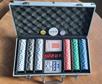 VALISE DE POKER COMPLÈTE  beschikbaar voor biedingen