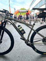 Van Nicholas (titanium) Revelstoke, Ophalen, Zo goed als nieuw