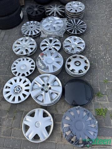 Wieldoppen Diverse sets en diverse stuks Volkswagen Renault  beschikbaar voor biedingen