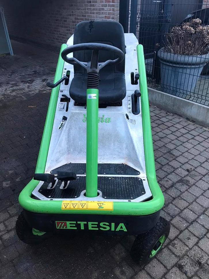 ETESIA BAHIA, Jardin & Terrasse, Tondeuses autoportées, Comme neuf, 90 à 120 cm, Démarrage électrique, Bac de ramassage, Enlèvement